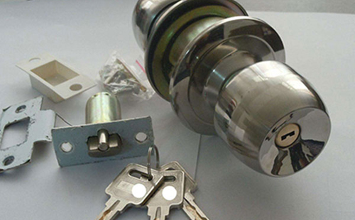 鹤岗市24小时上门开锁公司